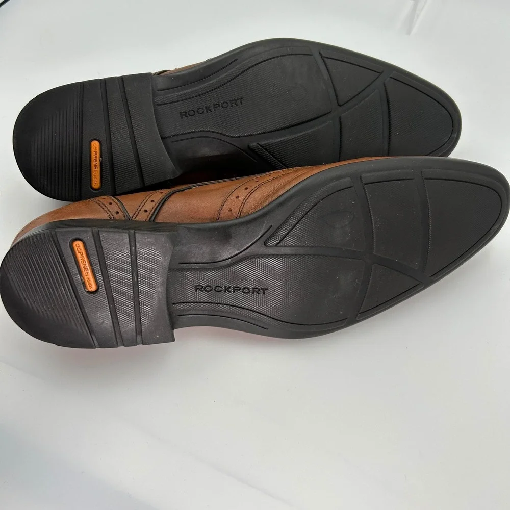 Rockport traditional design wingtip